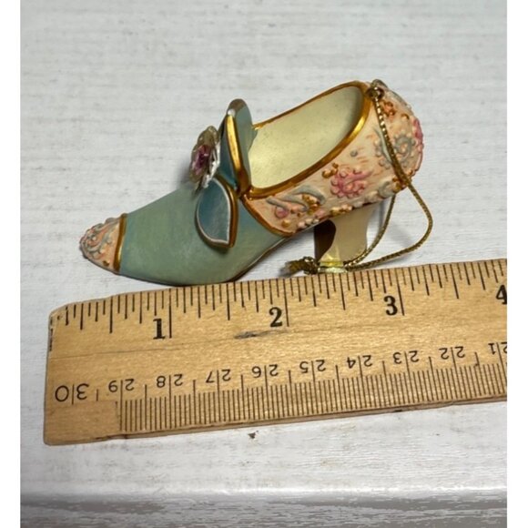Ashton Drake The Queens Waltz Shoe Ornament Stepping In Time Collection Green - Picture 9 of 9